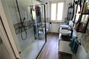 BEINASCO IN VENDITA APPARTAMENTO SU DUE LIVELLI CON GIARDINO