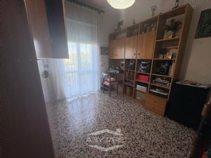 5 LOCALI IN ZONA MIRAFIORI SUD