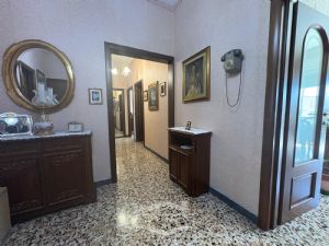 5 LOCALI IN ZONA MIRAFIORI SUD