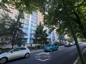 5 LOCALI IN ZONA MIRAFIORI SUD