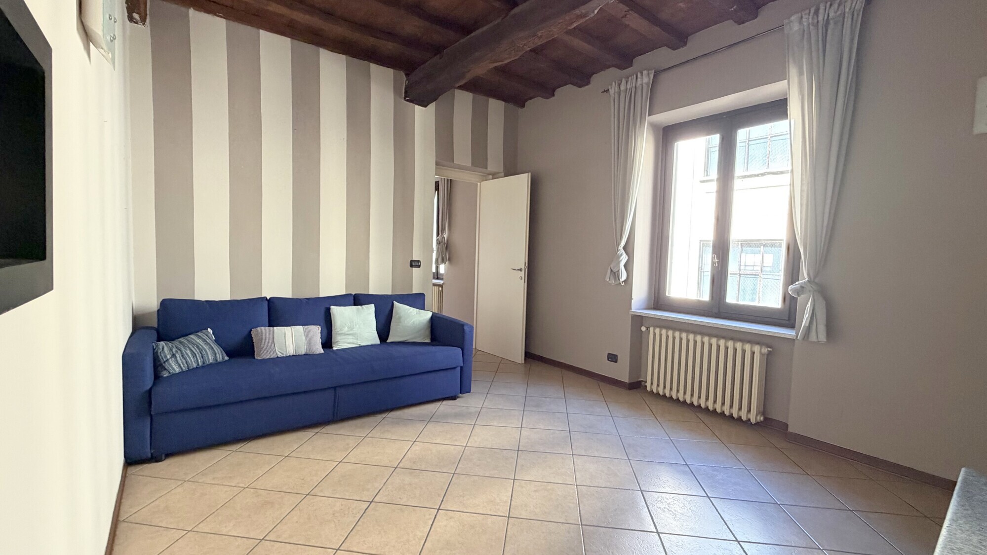 Appartamento trilocale arredato in affitto