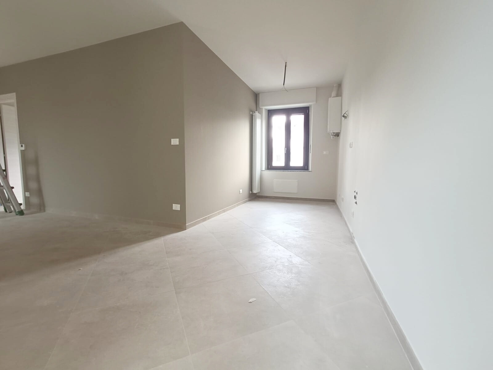 Appartamento trilocale vuoto in affitto