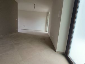 Appartamento trilocale vuoto in affitto