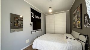 Casa indipendente tre lati con terrazzi e ascensore privato