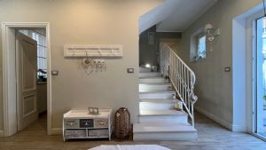 Casa indipendente tre lati con terrazzi e ascensore privato