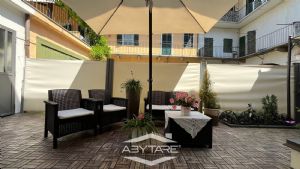 Casa indipendente tre lati con terrazzi e ascensore privato