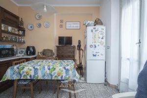 3 locali vendita Torino Via Alla Parrocchia 2