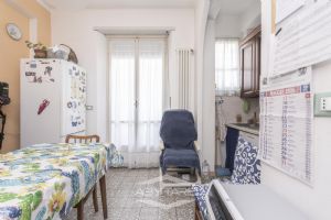 3 locali vendita Torino Via Alla Parrocchia 2