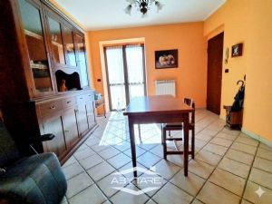 QUADRILOCALE CON BOX DOPPIO E POSTO AUTO