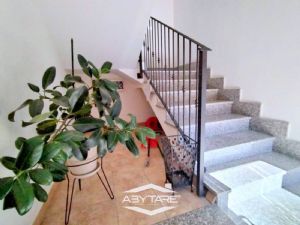 QUADRILOCALE CON BOX DOPPIO E POSTO AUTO
