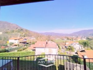 QUADRILOCALE CON BOX DOPPIO E POSTO AUTO