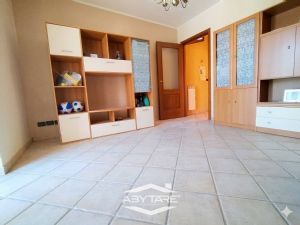 QUADRILOCALE CON BOX DOPPIO E POSTO AUTO