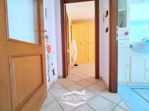 QUADRILOCALE CON BOX DOPPIO E POSTO AUTO