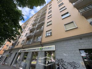AMPIO QUADRILOCALE IN BUONO STATO INTERNO