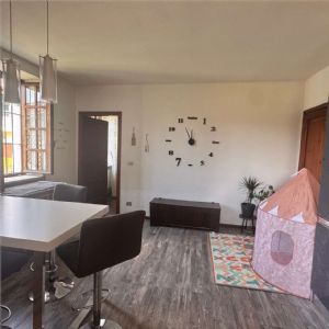 Cascina ex B&B ristrutturata con due unità abitative e oltre 26.000 mq di terreni