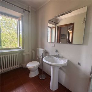Cascina ex B&B ristrutturata con due unità abitative e oltre 26.000 mq di terreni