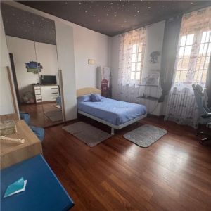Cascina ex B&B ristrutturata con due unità abitative e oltre 26.000 mq di terreni