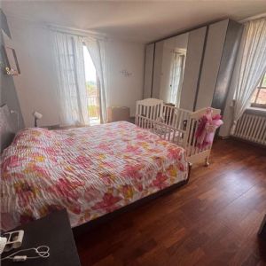Cascina ex B&B ristrutturata con due unità abitative e oltre 26.000 mq di terreni