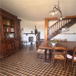 Cascina ex B&B ristrutturata con due unità abitative e oltre 26.000 mq di terreni