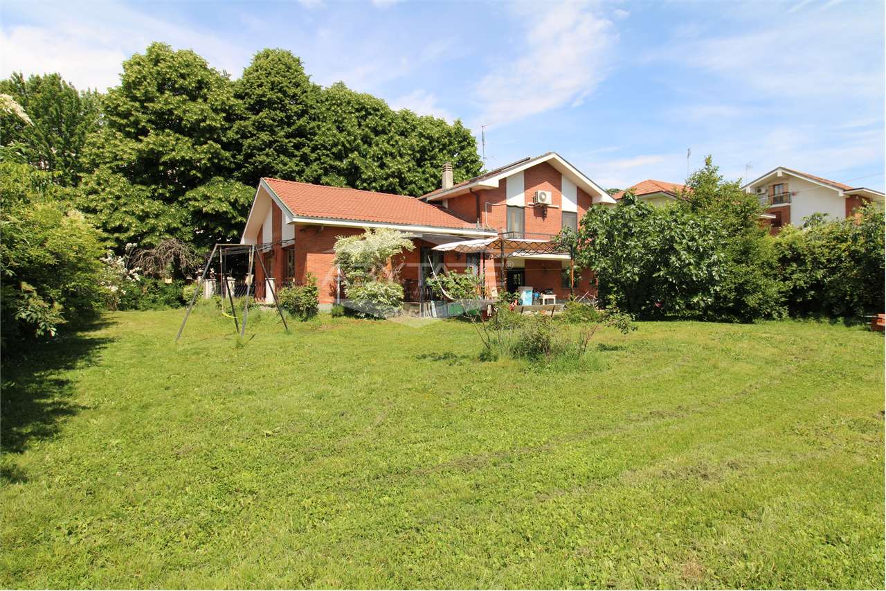 ORBASSANO CENTRO VILLA UNIFAMILIARE IN VENDITA