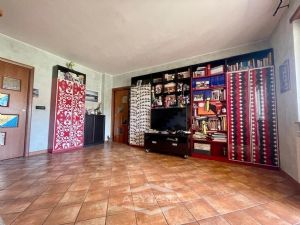 Ampio bilivello con terrazzi in palazzina recente
