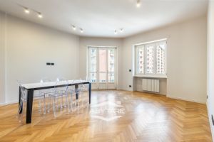 Eleganza e design - Alloggio di ampia metratura Piazza Montanari nuovo!