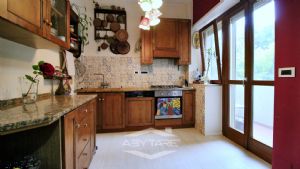 Elegante appartamento con mansarda Torino precollina