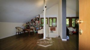 Elegante appartamento con mansarda Torino precollina