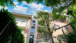 Elegante appartamento con mansarda Torino precollina
