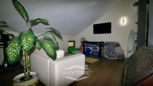 Elegante appartamento con mansarda Torino precollina