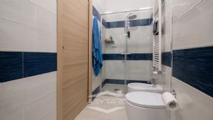 Elegante appartamento con mansarda Torino precollina
