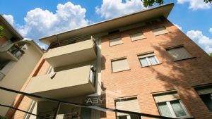 Elegante appartamento con mansarda Torino precollina