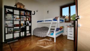 Elegante appartamento con mansarda Torino precollina