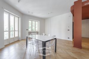 Eleganza e design - Alloggio di ampia metratura Piazza Montanari nuovo!