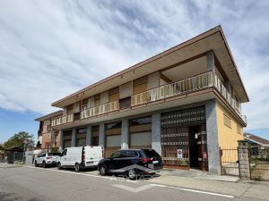 Locazione magazzino Strada Tetti Piatti 78, Moncalieri