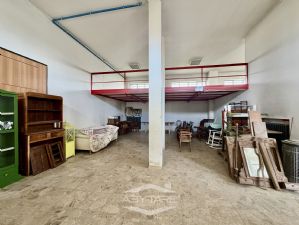 Locazione magazzino Strada Tetti Piatti 78, Moncalieri