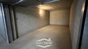 AUTORIMESSA IN VENDITA IN POSIZIONE CENTRALE! 

Se...