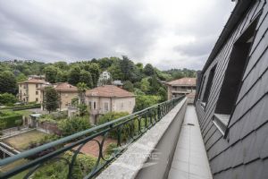 ESCLUSIVO APPARTAMENTO IN ZONA COLLINARE