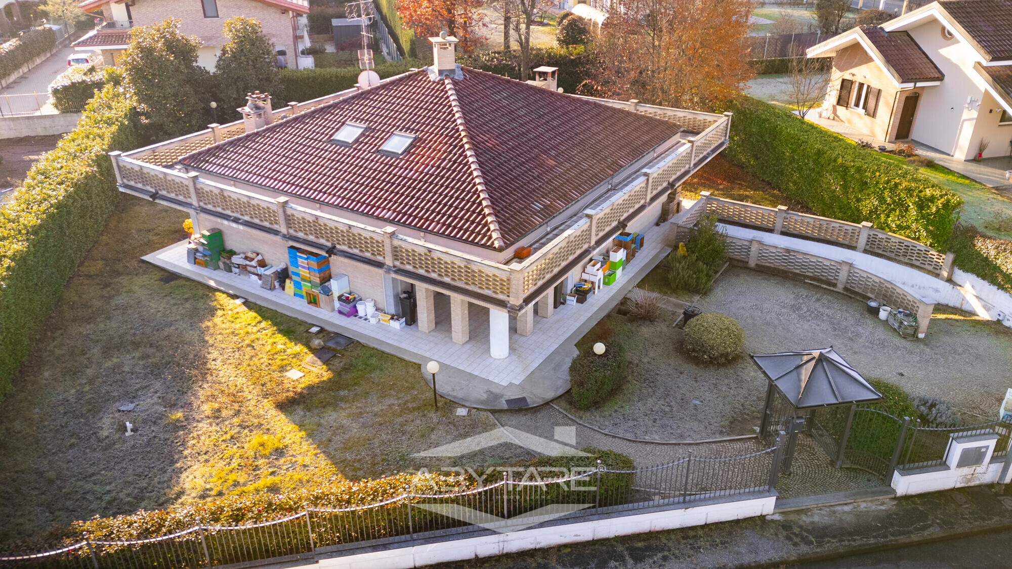 Druento villa indipendente con giardino zona Misterletta