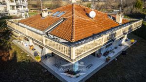 Druento villa indipendente con giardino zona Misterletta
