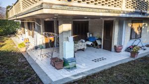 Druento villa indipendente con giardino zona Misterletta
