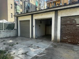 Box auto Via Di Nanni Nichelino