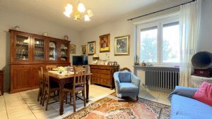 Appartamento piano rialzato in bifamiliare a Carignano