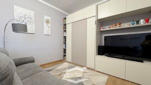Appartamento ristrutturato in bifamiliare con giardino