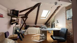 Casa indipendente su tre lati con giardino e autorimessa tripla