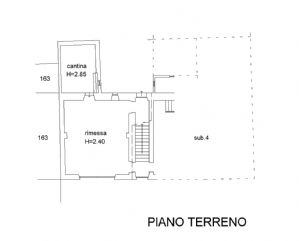 Cascina piemontese libera su tre lati con giardino privato e due unità abitative
