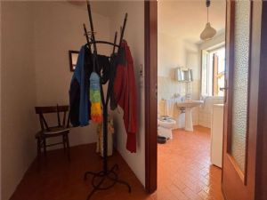 MOMBARUZZO CENTRO PAESE INTERNO AD UNA CORTE