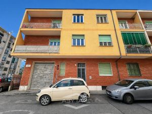 Trilocale ristrutturato con riscaldamento a pavimento in zona Superga