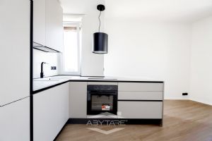 MAI ABITATO - TRILOCALE CON CUCINA COMPLETA E BAGNO INCLUSI