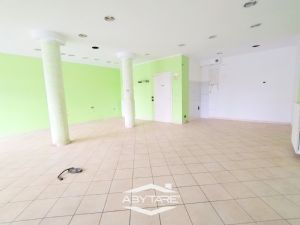 VIA BATTITORE - LOCALE COMMERCIALE DI 70 MQ

Benve...